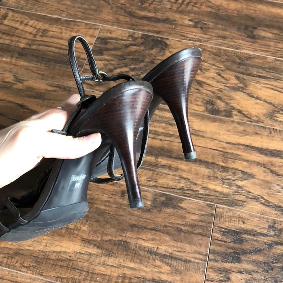 Beaded strappy heels - Sz 9 - Picture 3 of 4